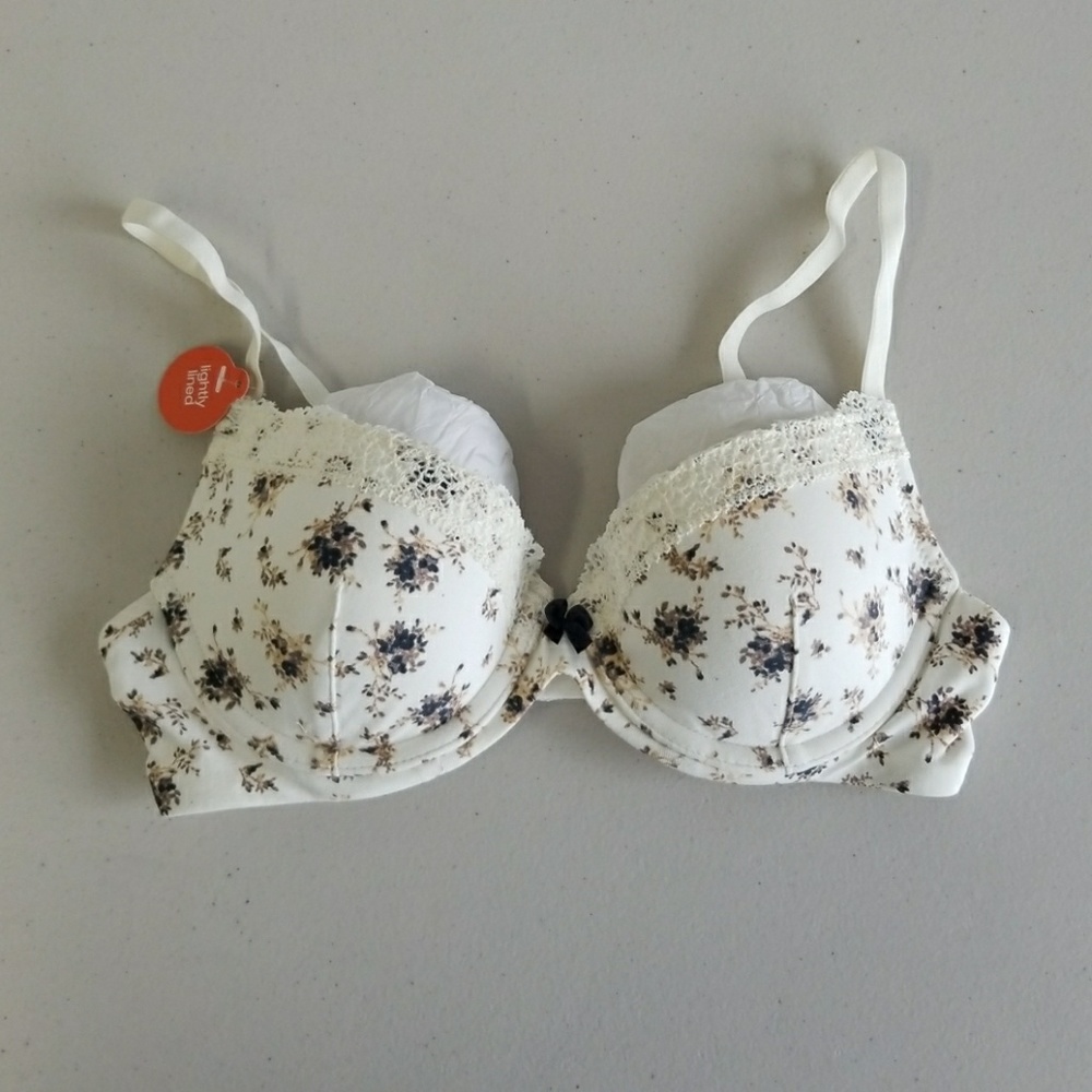 NWT Super Soft Lightly Lined Floral Bra